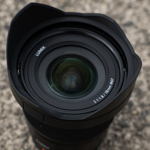 파나소닉 루믹스 S 18mm f1.8 민트급 팔아요