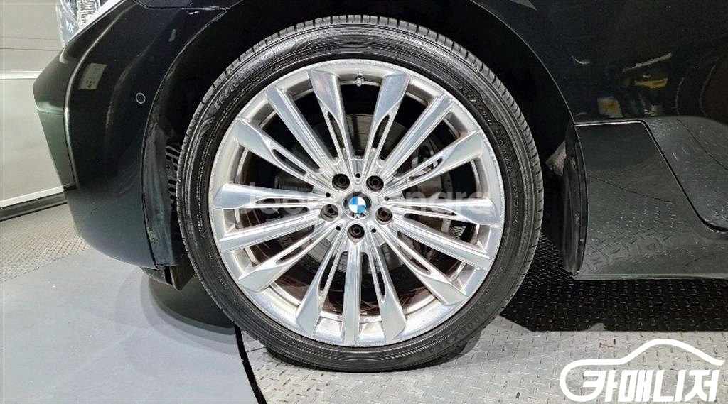 [BMW]6시리즈 GT (G32) 640I XDRIVE--4