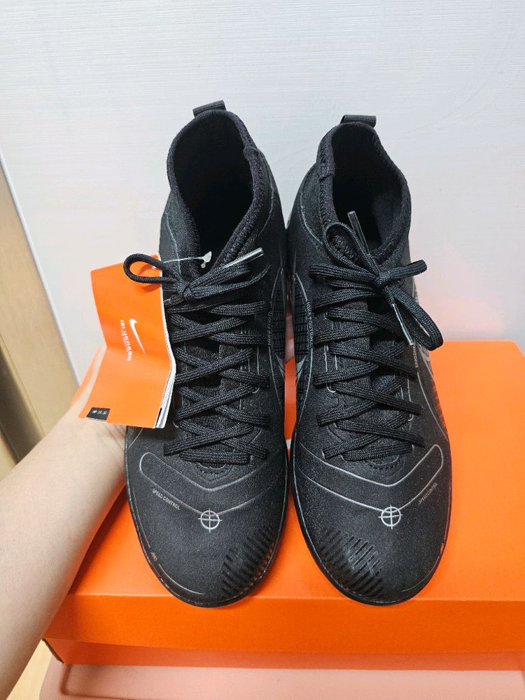 나이키 축구화 아동 풋살화 축구화 230 (새상품)TF--1