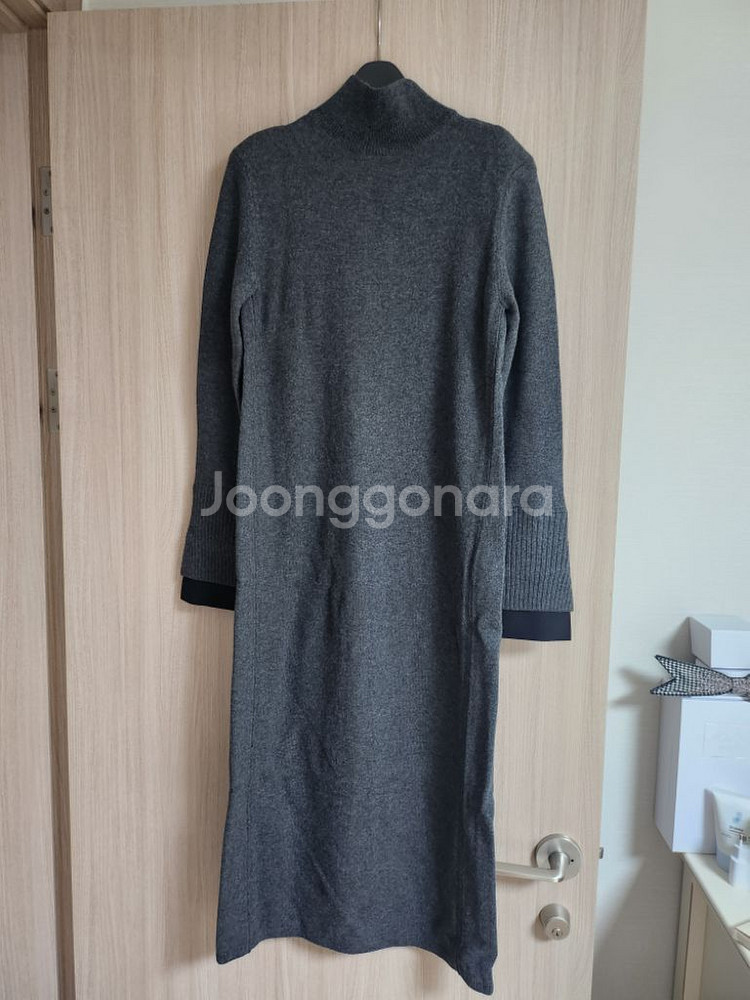 타임 캐시미어 블랜드 텍스쳐블록 니트 드레스--2