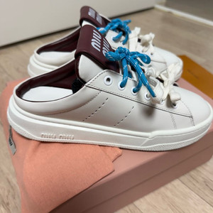 미우미우 뮬 운동화