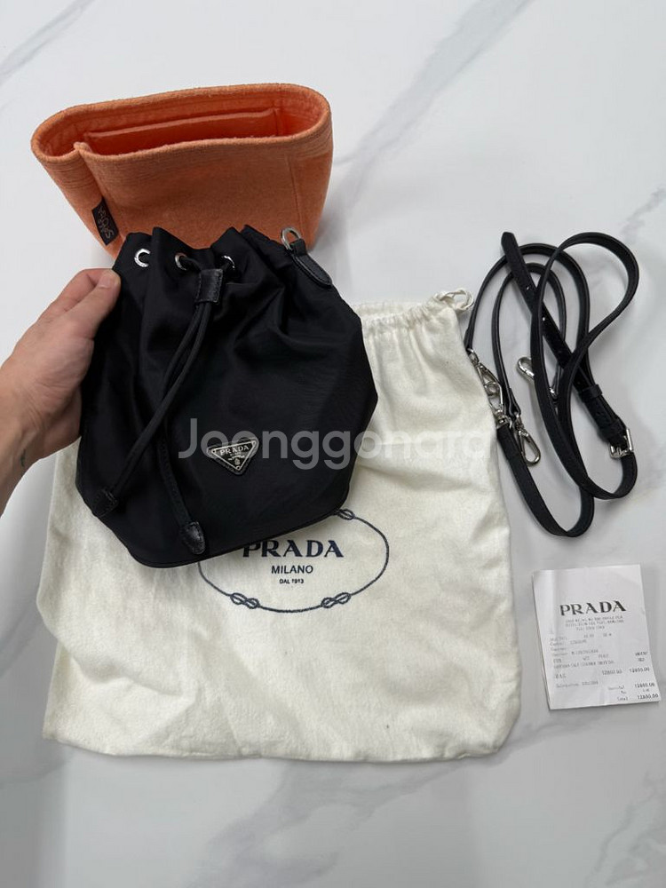 프라다 리나일론 복조리백(정품)--0