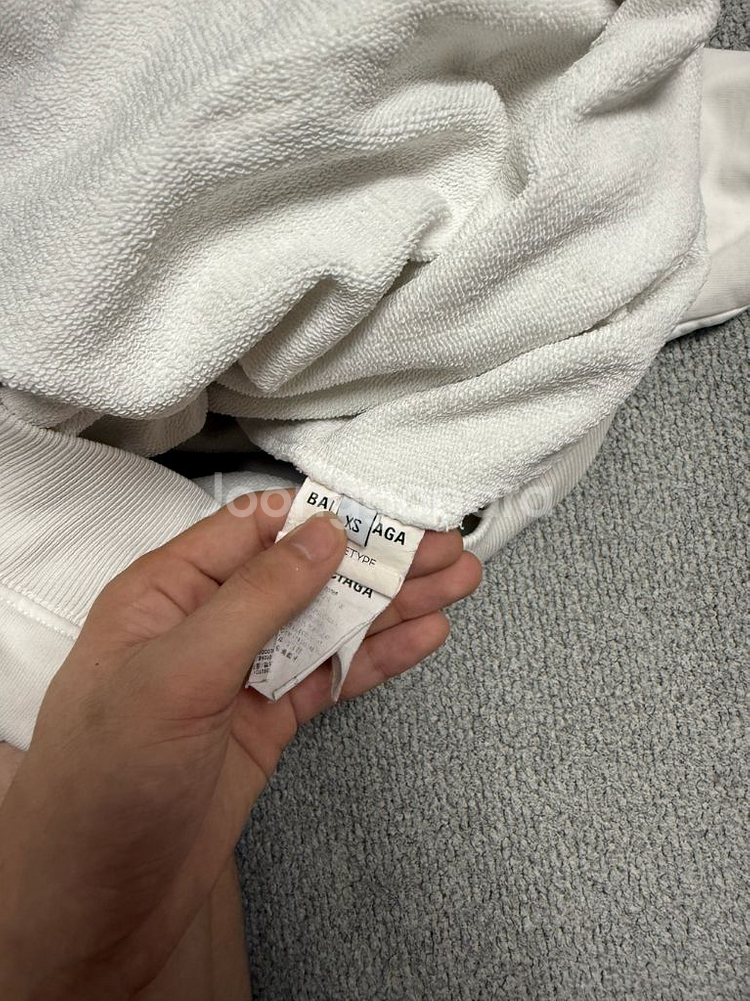 발렌시아가 백로고 후드티(정품)--2