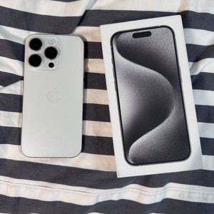 아이폰 15프로 128기가 화이트 배터리 99