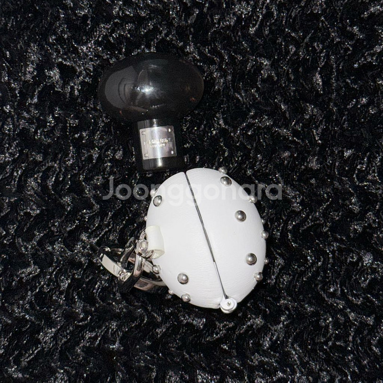 탬버린즈 레더 웨어 퍼퓸 오일 화이트 보타리--3