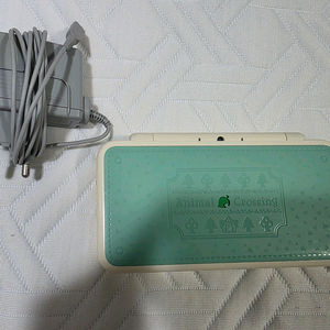 뉴 닌텐도 2DS XL 동물의 숲 에디션