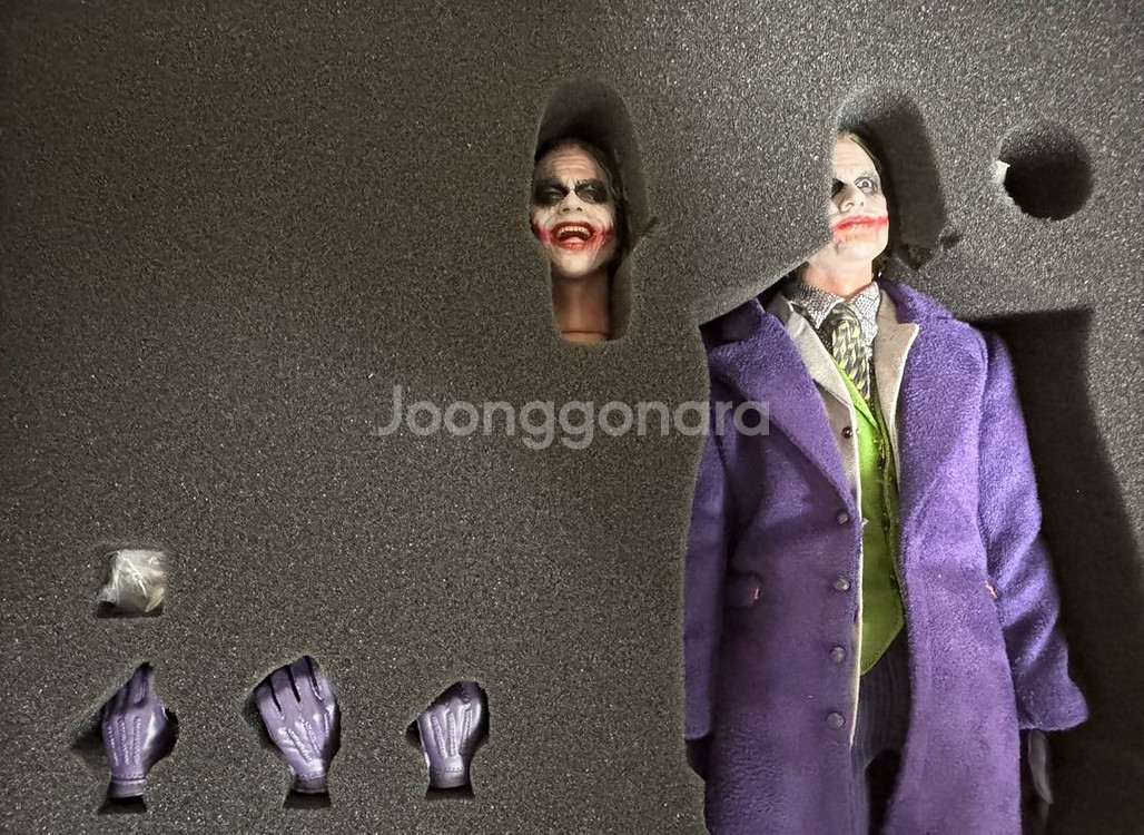 (중고) 핫토이 DX11 다크나이트 조커 2.0--3