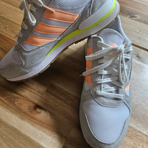 아디다스 오리지널 트레지오드 여성 스니커즈