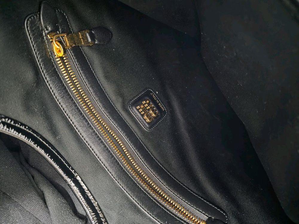 미우미우 블랙 페이던트 아이비백 토트--4