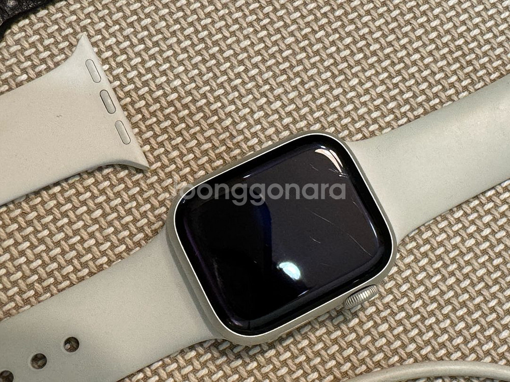 애플워치 8 41mm GPS 실버 모델--3