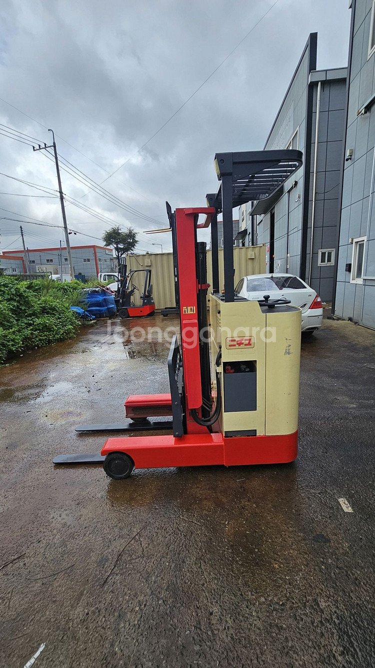 특가 니찌유 입식 1.3톤 전동지게차 3M 300만--3