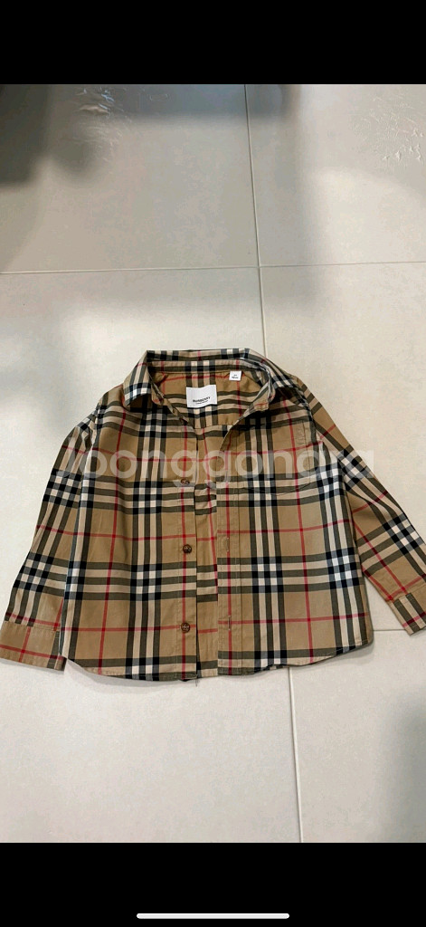 버버리키즈 셔츠 2y--0