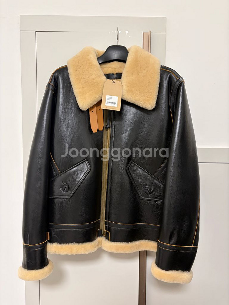 이스트로그 25FW AIRBORNE 무스탕 새상품L--0