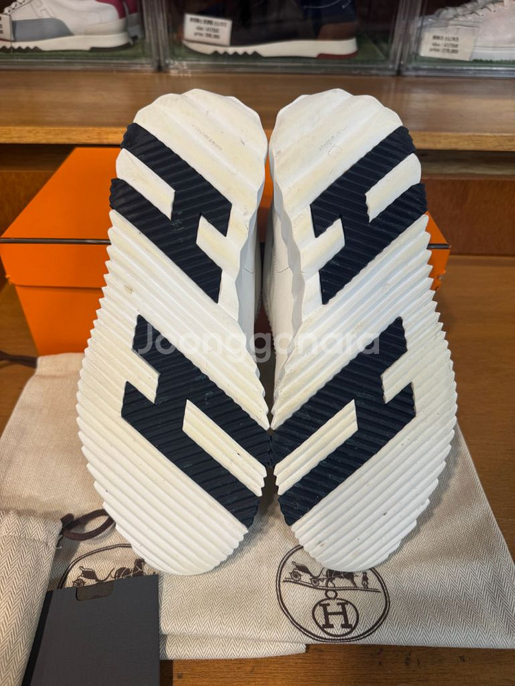 42/270)에르메스 바운싱 블랑 스니커즈--3