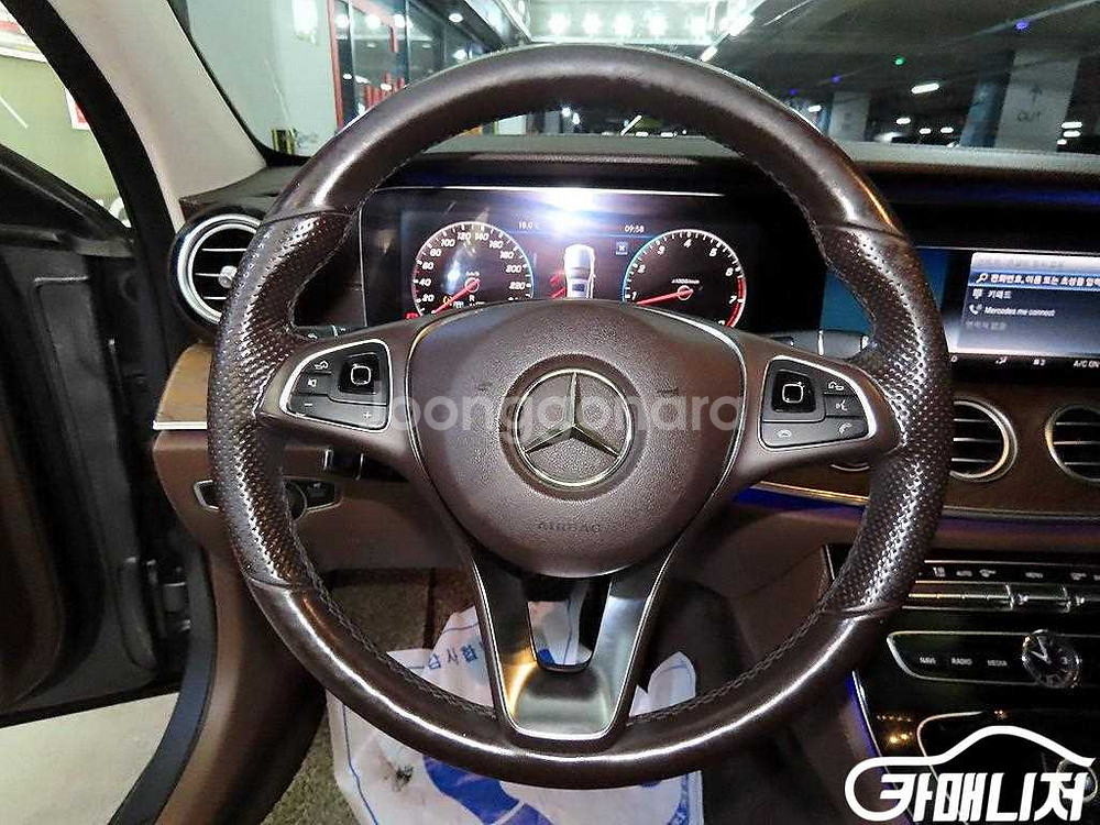[벤츠]E-클래스 W213 E300 익스클루시브 (5인--7