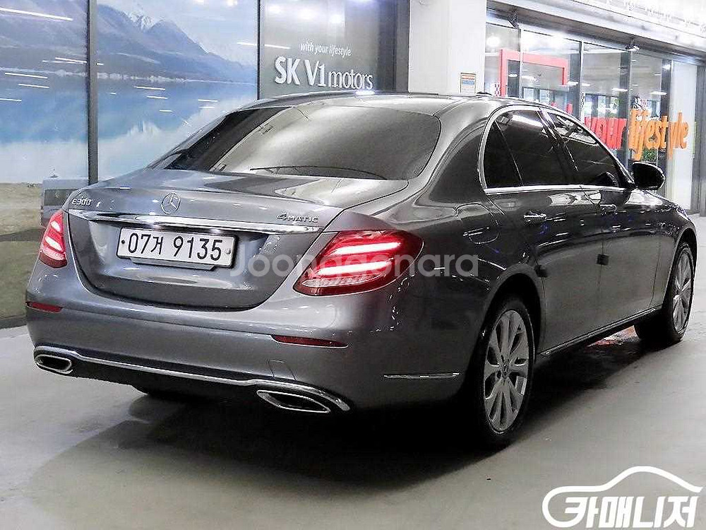 [벤츠]E-클래스 W213 E300 익스클루시브 (5인--3