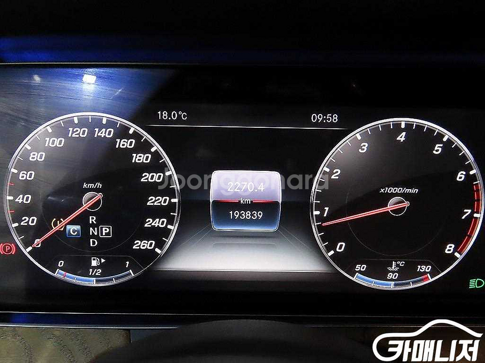 [벤츠]E-클래스 W213 E300 익스클루시브 (5인--8