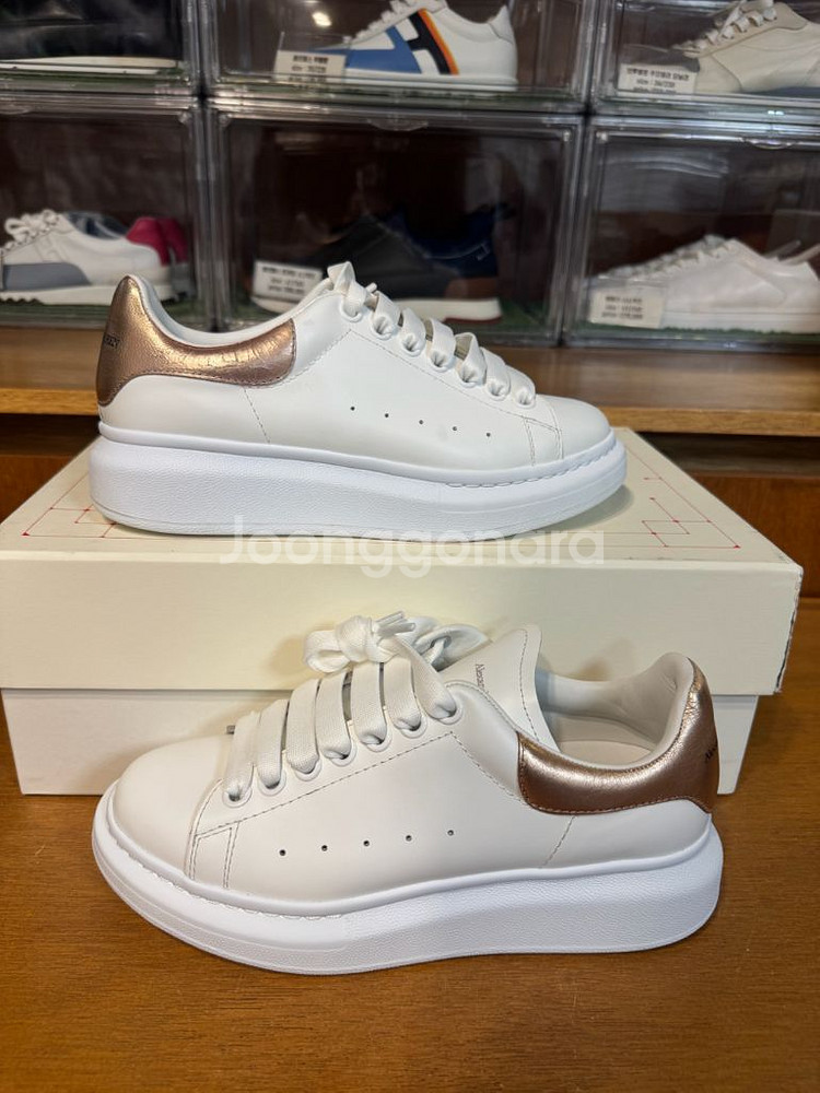 37/240) 알렉산더맥퀸 오버솔 스니커즈--0