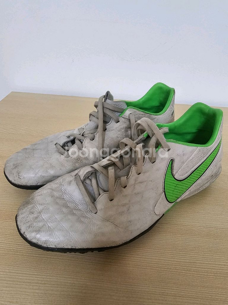 나이키 티엠포 레전드 8프로 풋살화 280--2