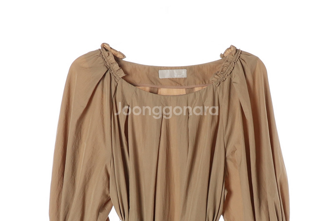 [L]지컷 베이지 스카프 리본 슬리브 롱 나일론 원피스--1