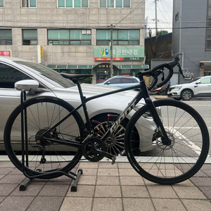 자이언트 컨텐트 AR3 21년식 로드 자전거 팝니다.
