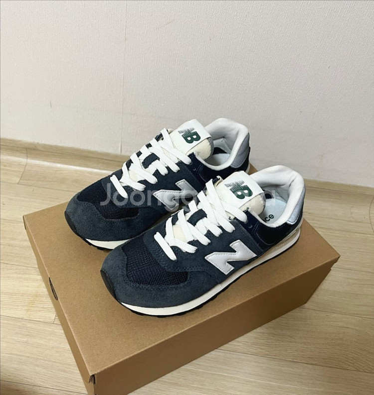 [235] 뉴발란스 574 헤리티지 네이비--2