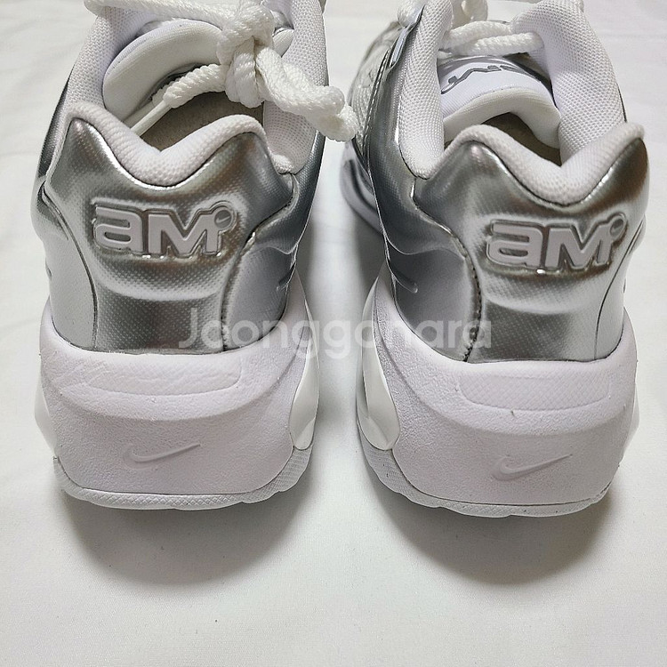 나이키 에어맥스 뮤즈 화이트 앤 메탈릭 실버--5