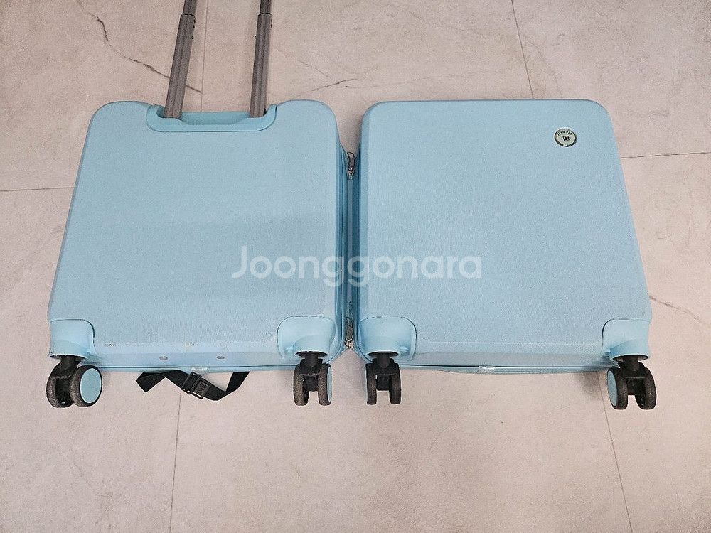 18인치 케리어 블루, 핑크 색상 각각 판매 해요--2