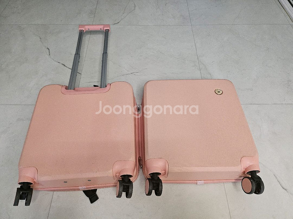 18인치 케리어 블루, 핑크 색상 각각 판매 해요--7