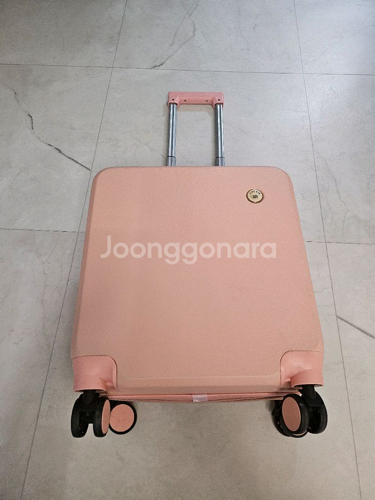 18인치 케리어 블루, 핑크 색상 각각 판매 해요--5