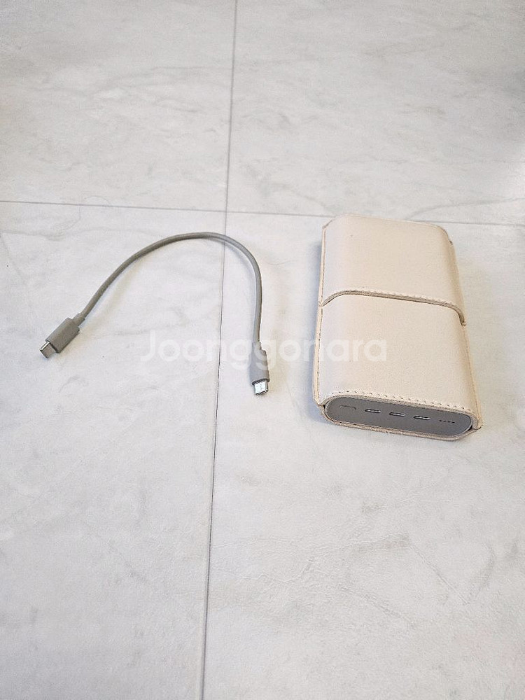 삼성 보조베터리 C타입 20000mAh와 전용 파우치--1