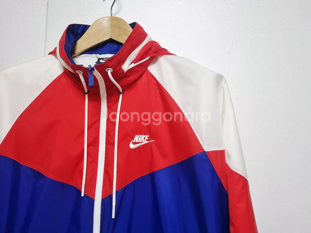 남성M 정가13만 나이키 빅스우시 바람막이 트레이닝복--2