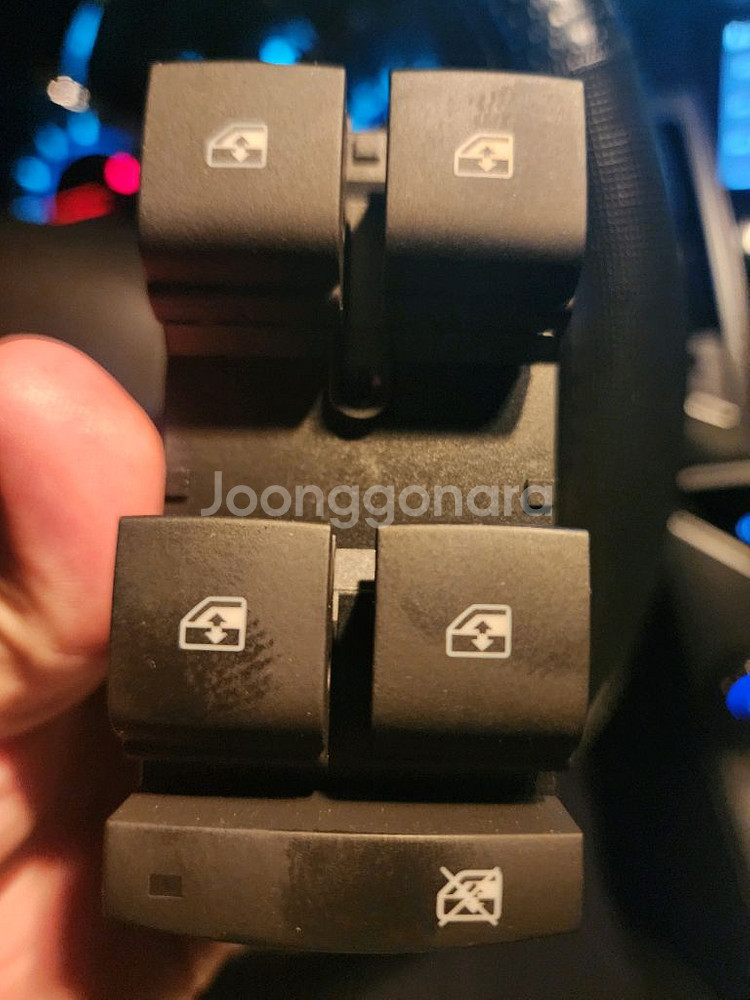 라프1.8(크루즈) 운전석 메인스위치 신품--1