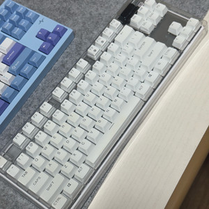 apex pro tkl gen3 white