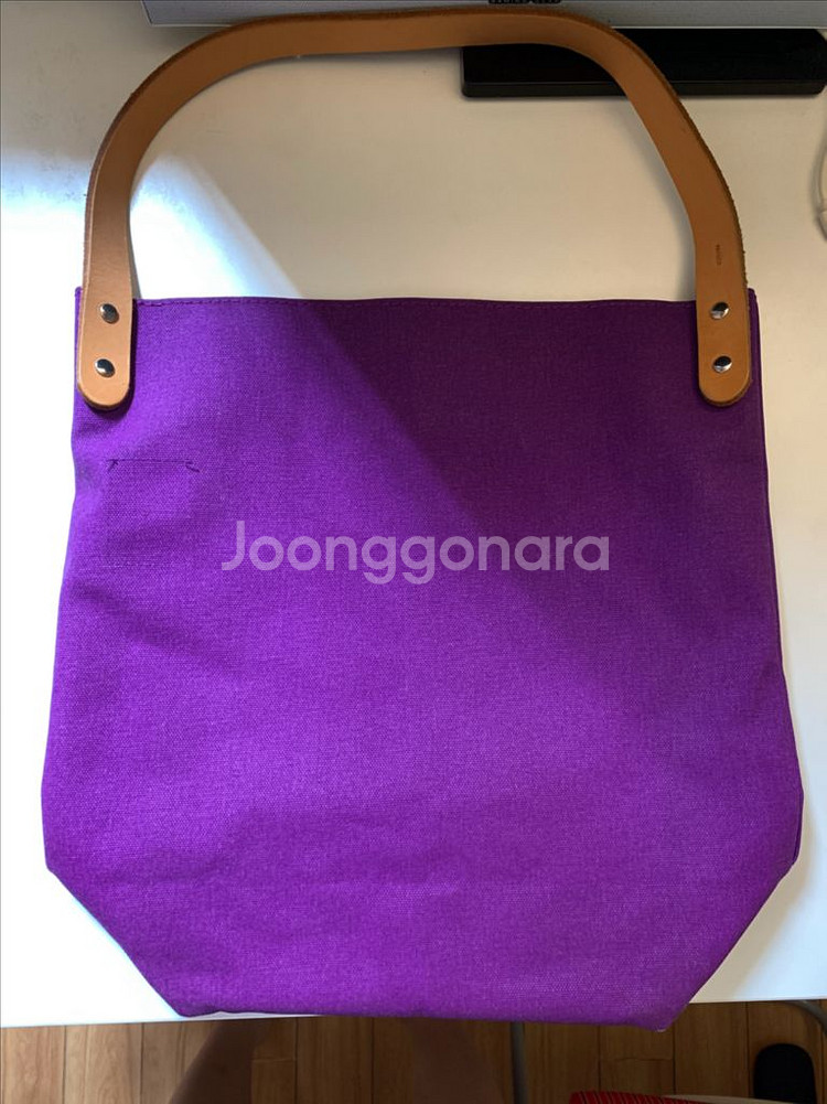 템베아 가죽 바게트백--1