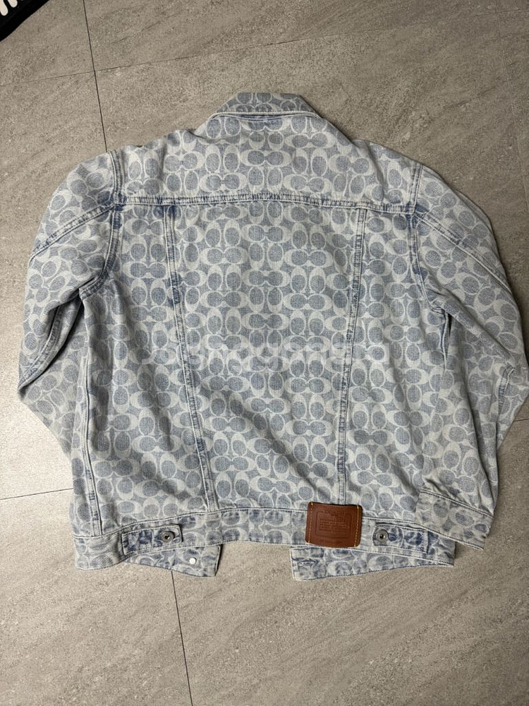 코치 모노그램 데님 자켓--1