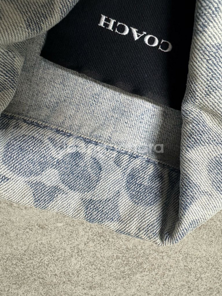 코치 모노그램 데님 자켓--4