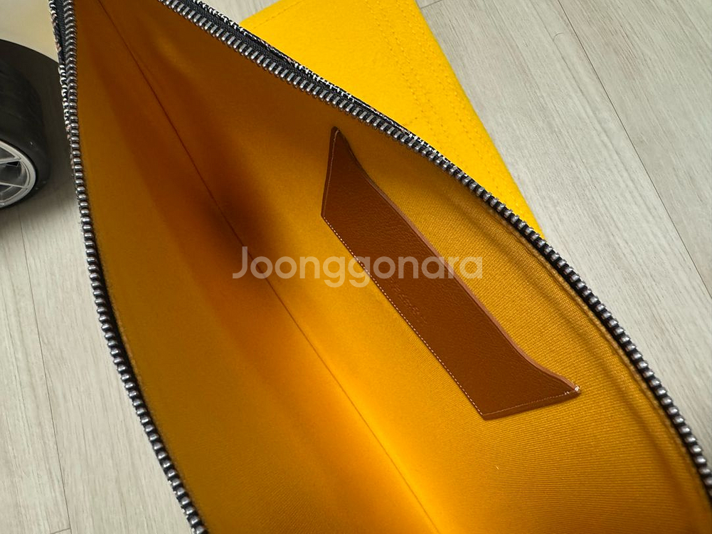 고야드 세나 클러치백MM 블랙브라운 (상태좋음)--5