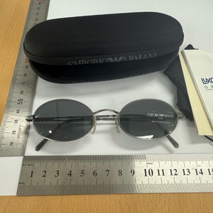 엠포리오 아르마니 선글라스