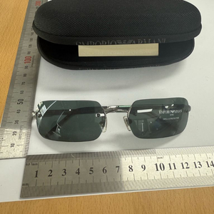 엠포리오 아르마니 선글라스