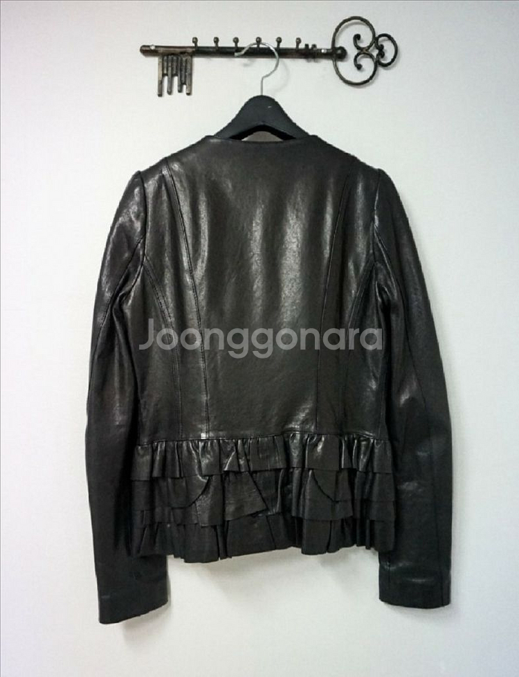 레니본 프릴 가죽자켓--3