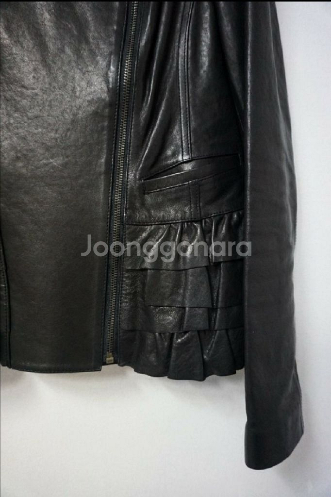 레니본 프릴 가죽자켓--1