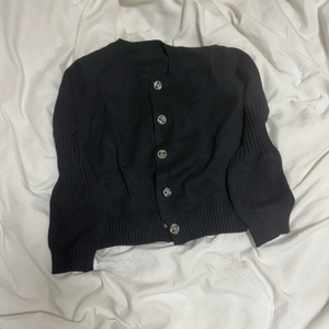 새상품)수입의류 구씨 블랙검정니트가디건 에이블리 드벨라