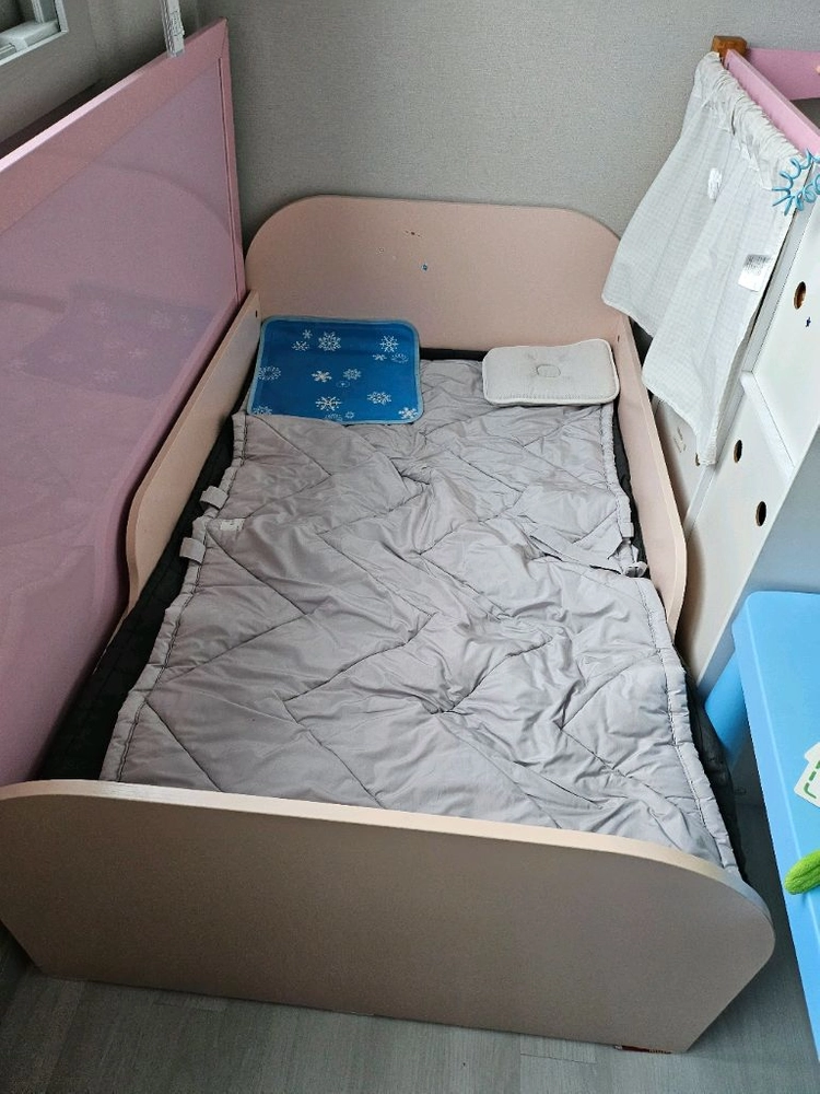 리바트 꼼므 길이조절 침대 이미지