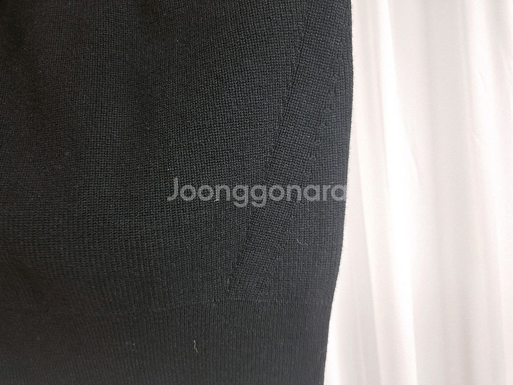 새상품 잇미샤 뷔스티에 리브 니트 탑 블랙 44--5