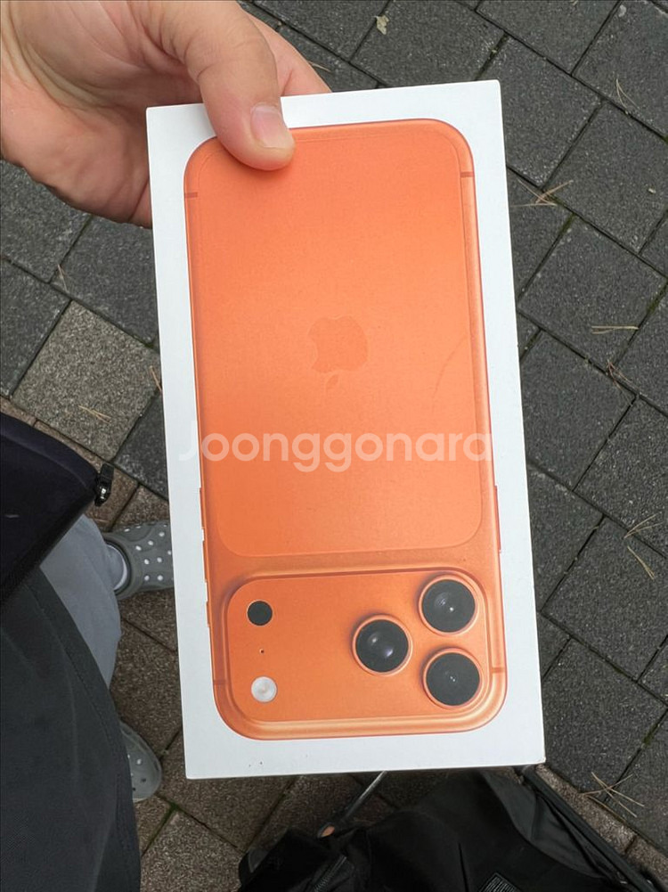 아이폰17 프로맥스 오렌지 512 자급제 미개봉팝니다--0