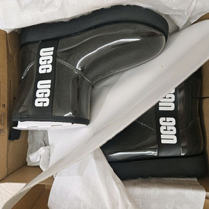 어그 클리어 미니 우먼 US5 블랙