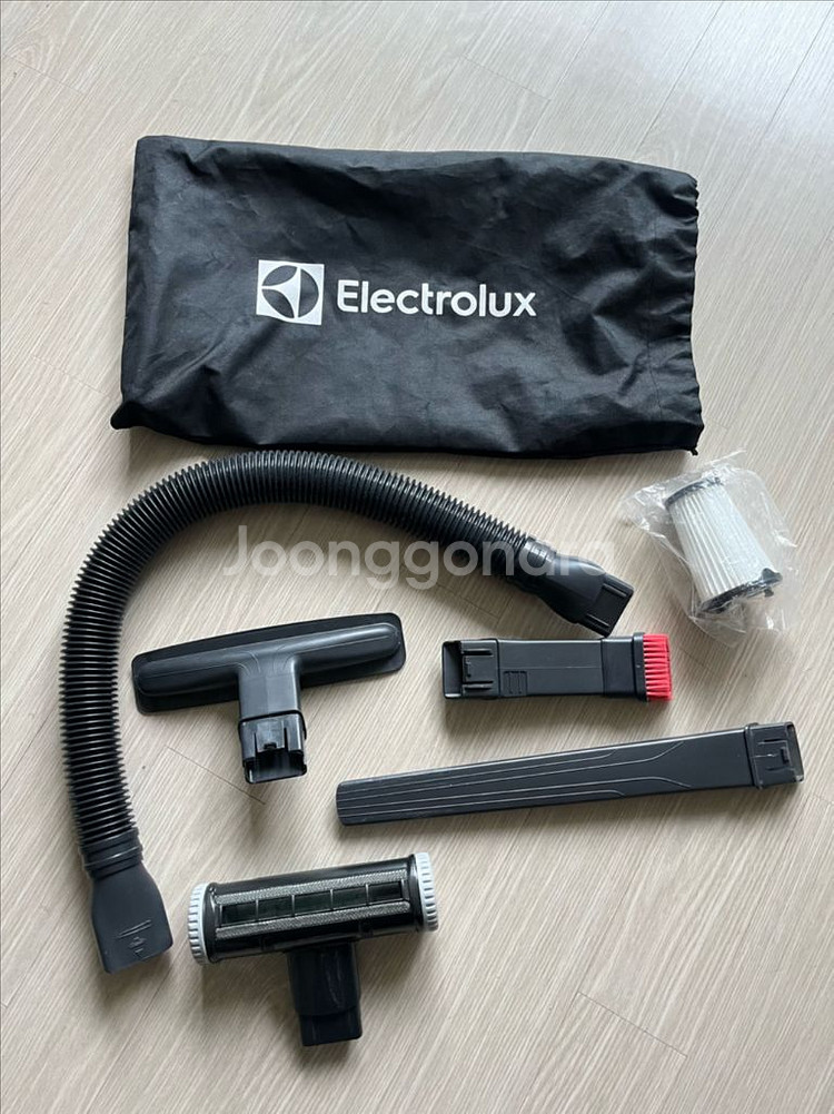 일렉트로룩스 에르고 라피도 청소기--6