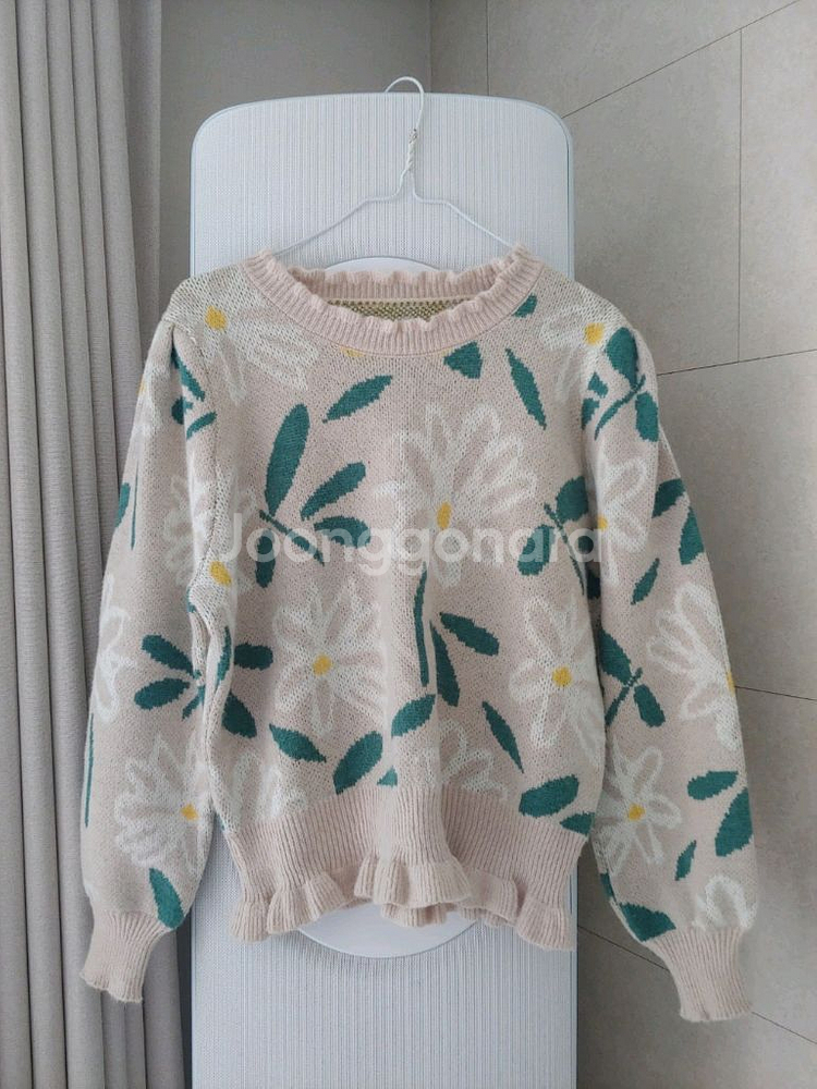 여성 플라워 프릴 포인트 니트(반값택포1만원)--0