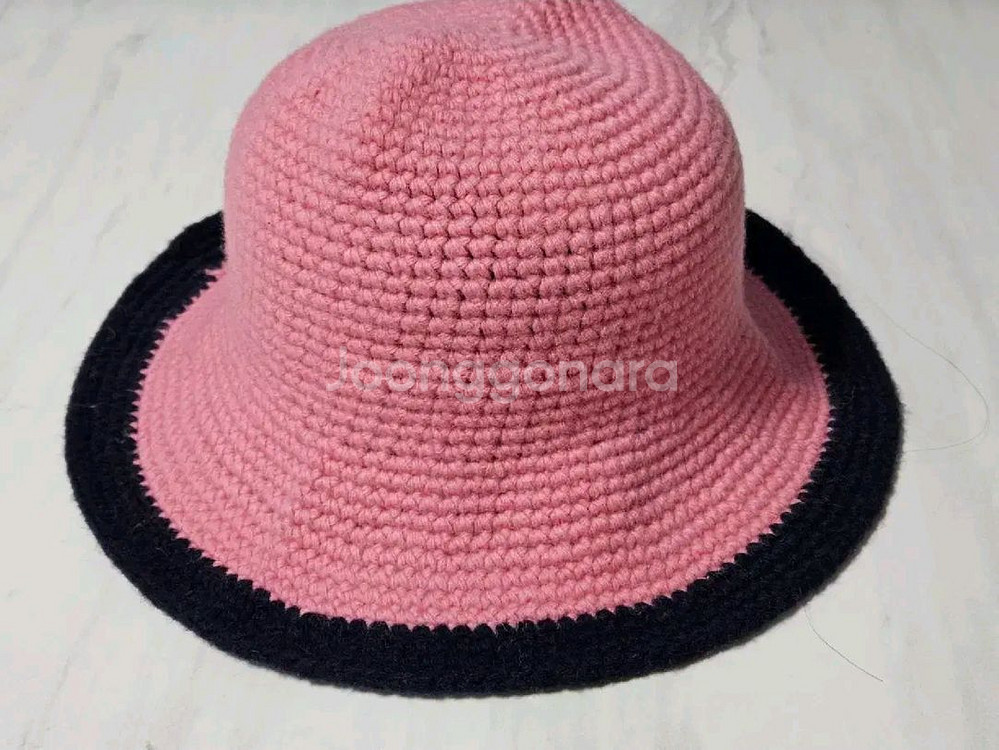 럭키슈에뜨 버킷햇--1